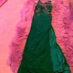 Green sequins dress